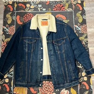 Levi’s Sherpa Trucker Jacket XL